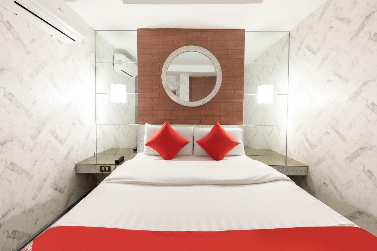 Oyo 191 Paradise Apartelle Hotel Manila Bagian luar foto