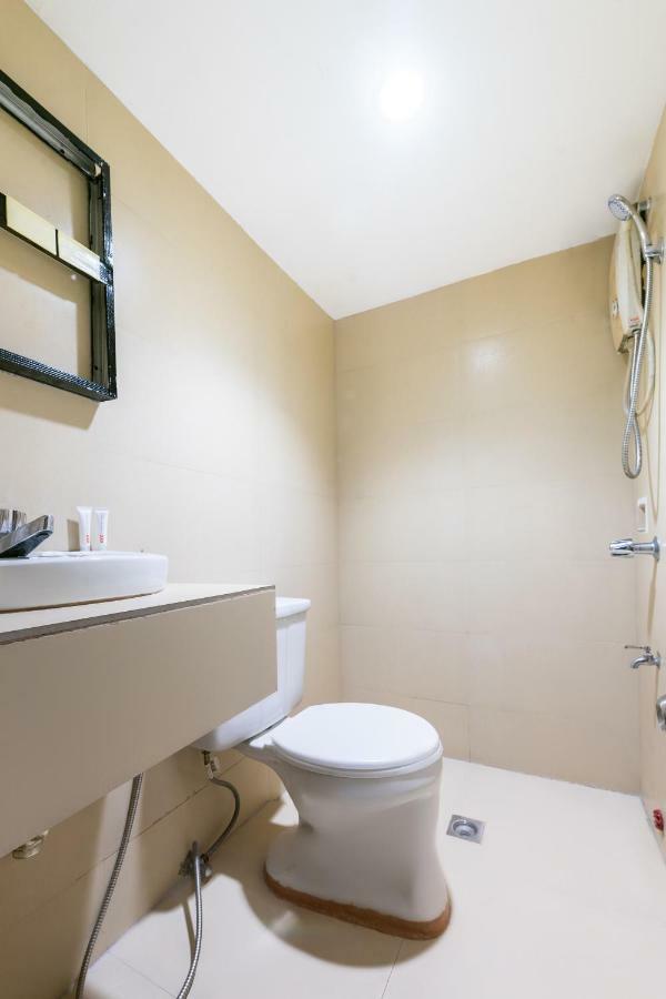 Oyo 191 Paradise Apartelle Hotel Manila Bagian luar foto