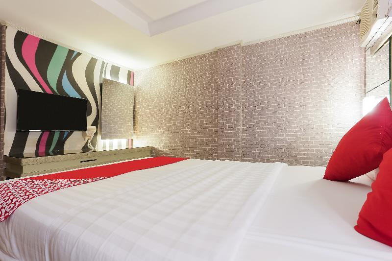 Oyo 191 Paradise Apartelle Hotel Manila Bagian luar foto